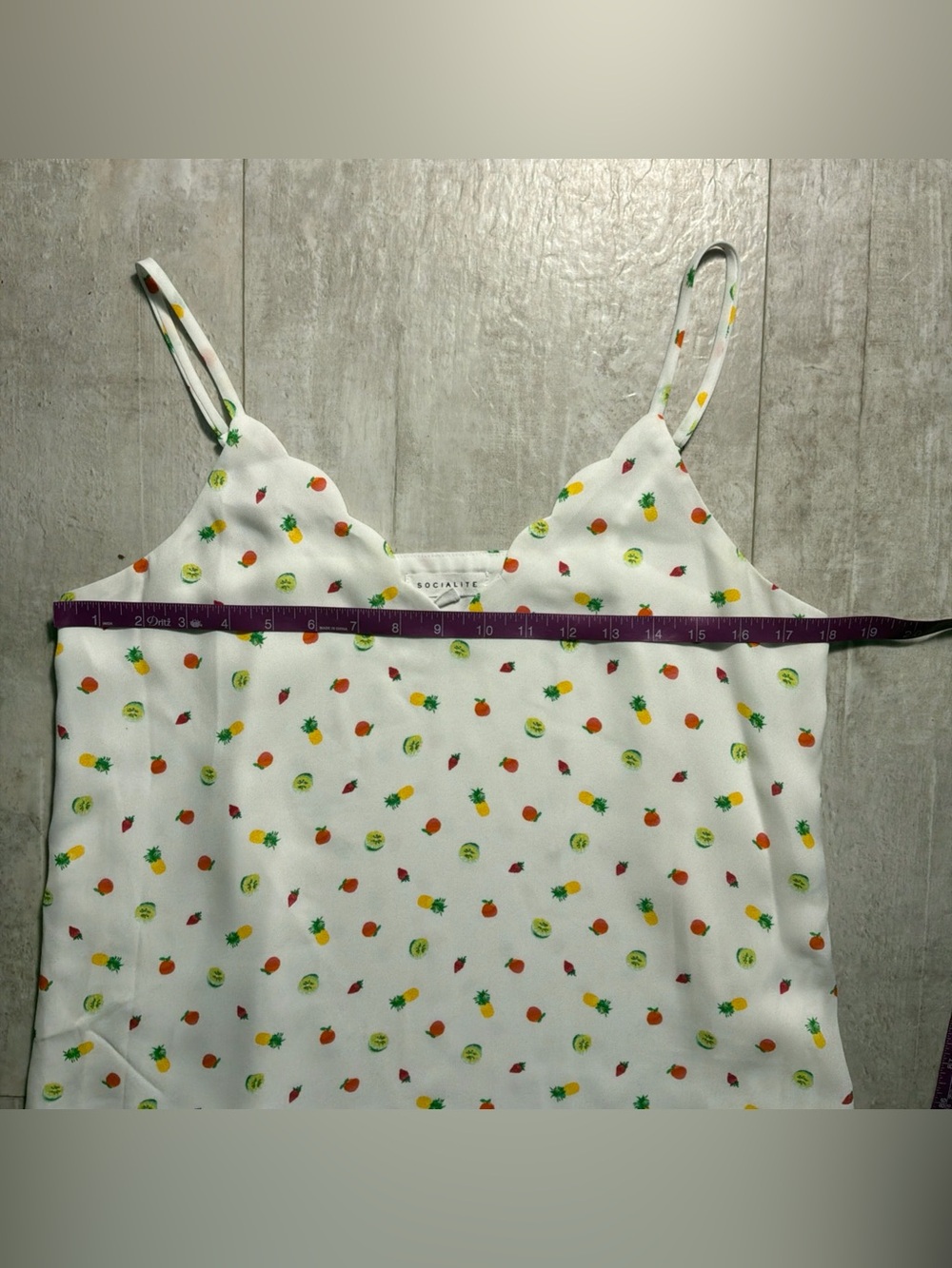 Socialite womens size M white fruit print scallop adjustable camisole tank top - Picture 9 of 12